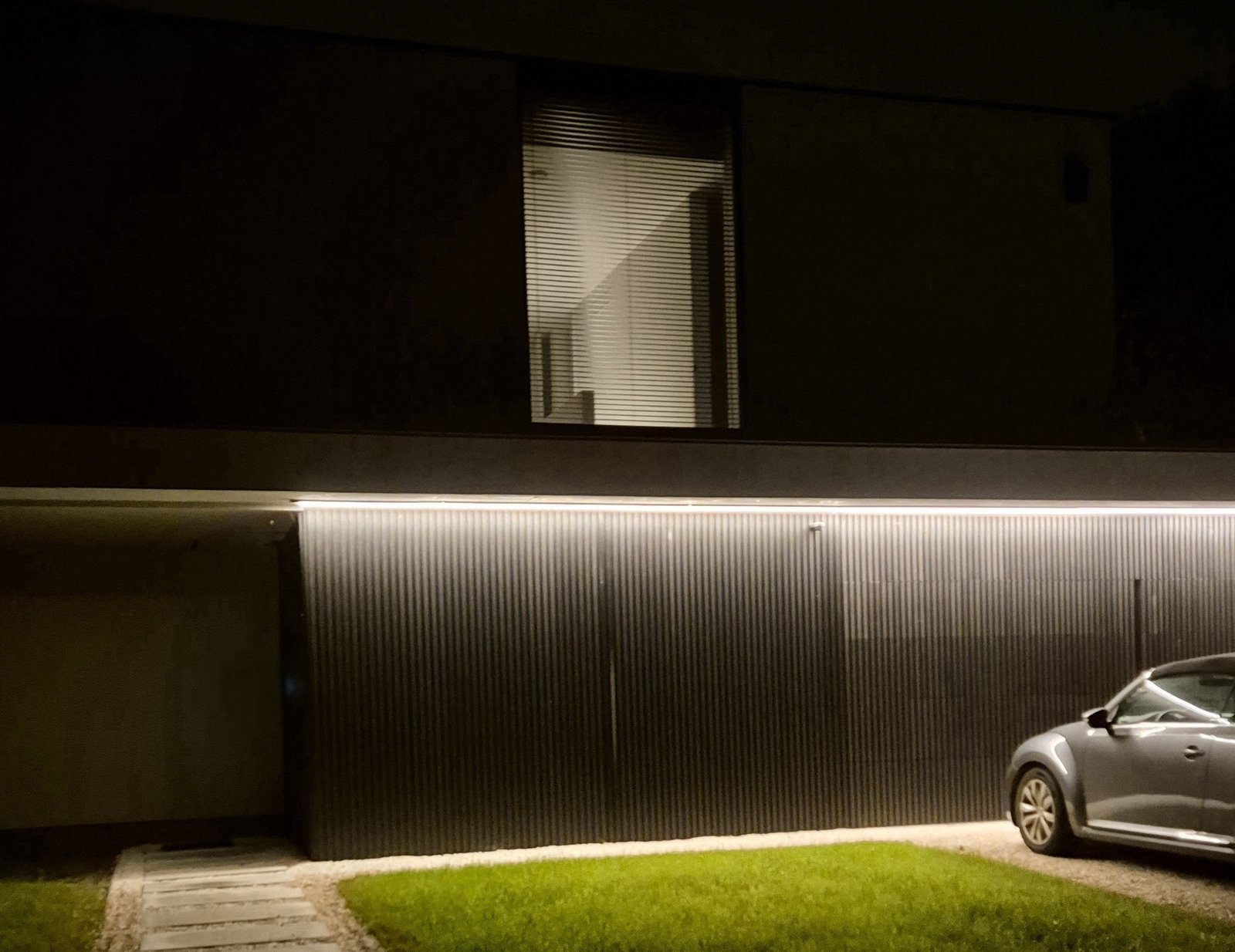 Buiten aanzicht-aluminium-jaloezie-50 mm-