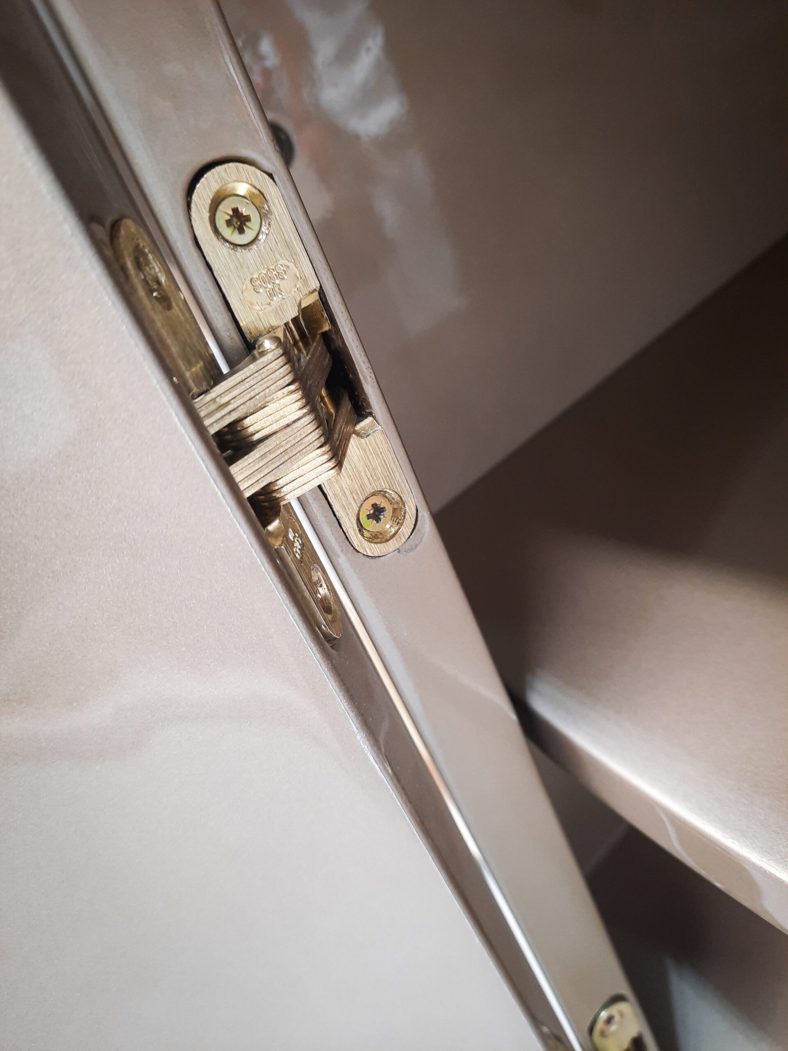 Detail-verborgen, scharnieren-brons-metal
