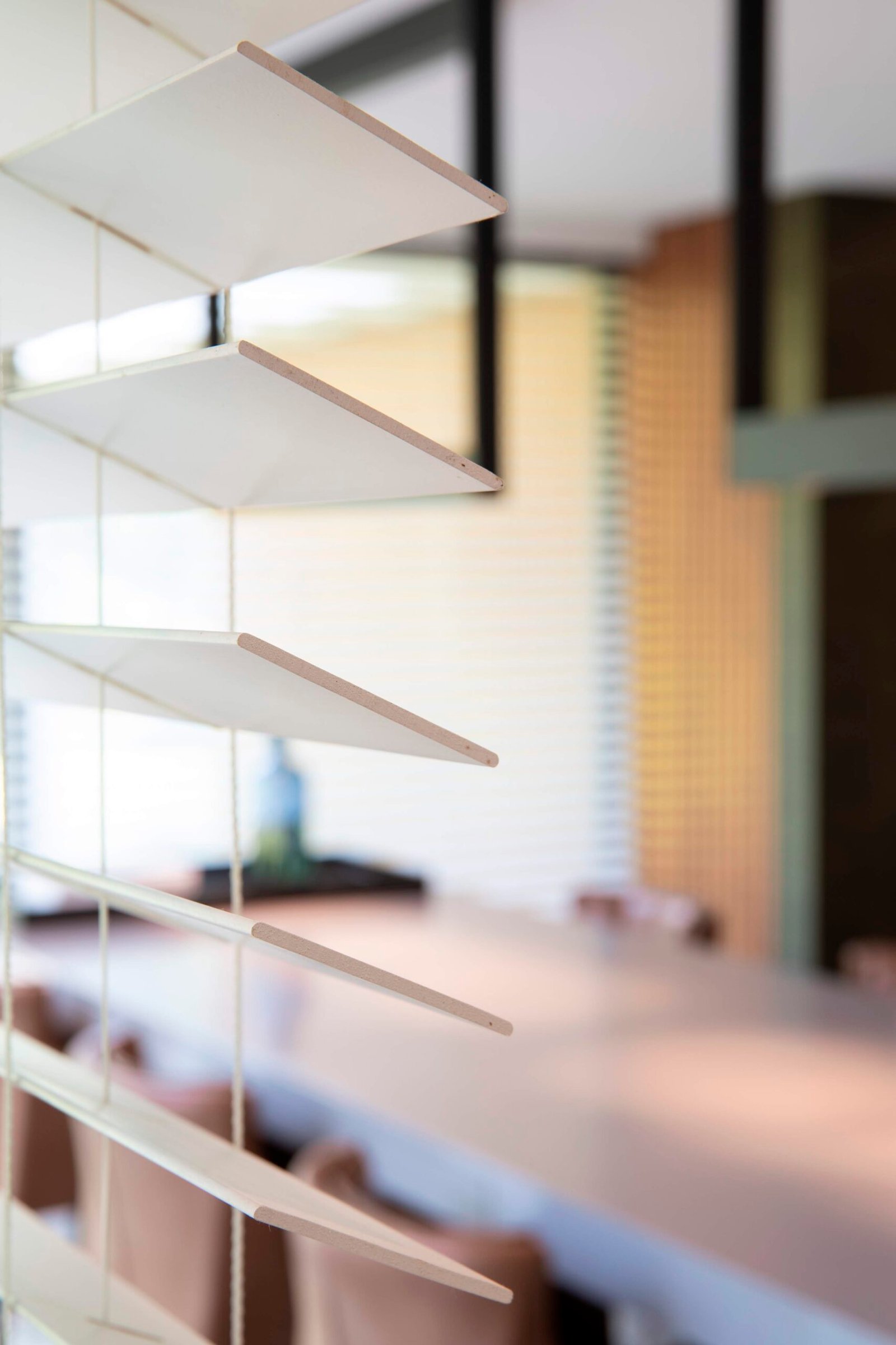 Houten-jaloezie-wit-50mm