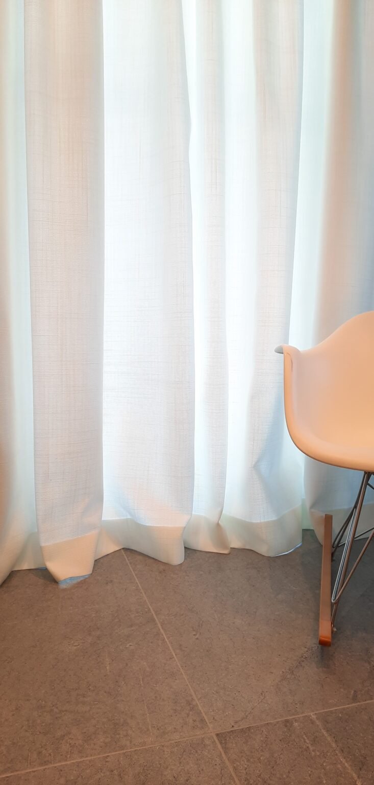 Waterdoorlatend gordijn-Badkamers-buiten-zonwerendgordijn